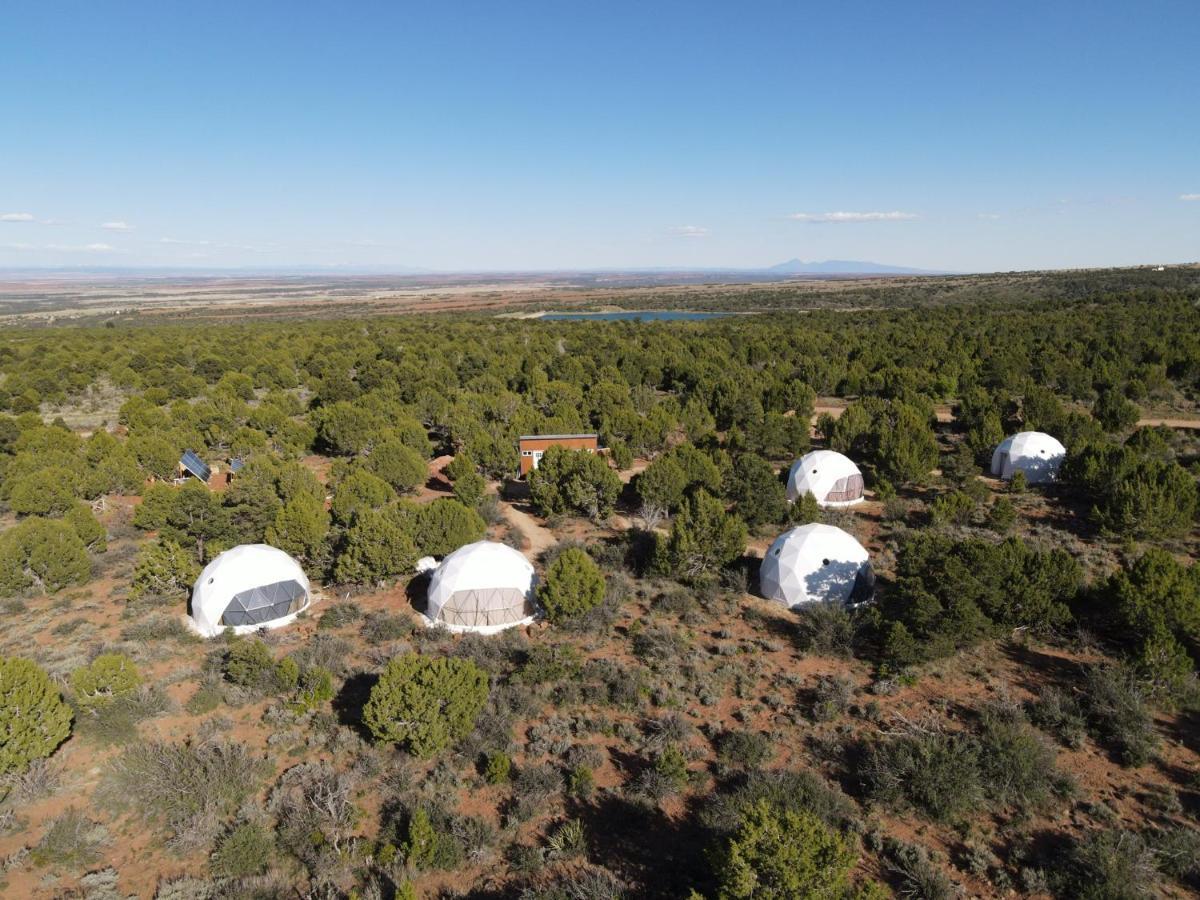Hotel Blue Mountain Domes - The Wow Experience Monticello Exterior foto