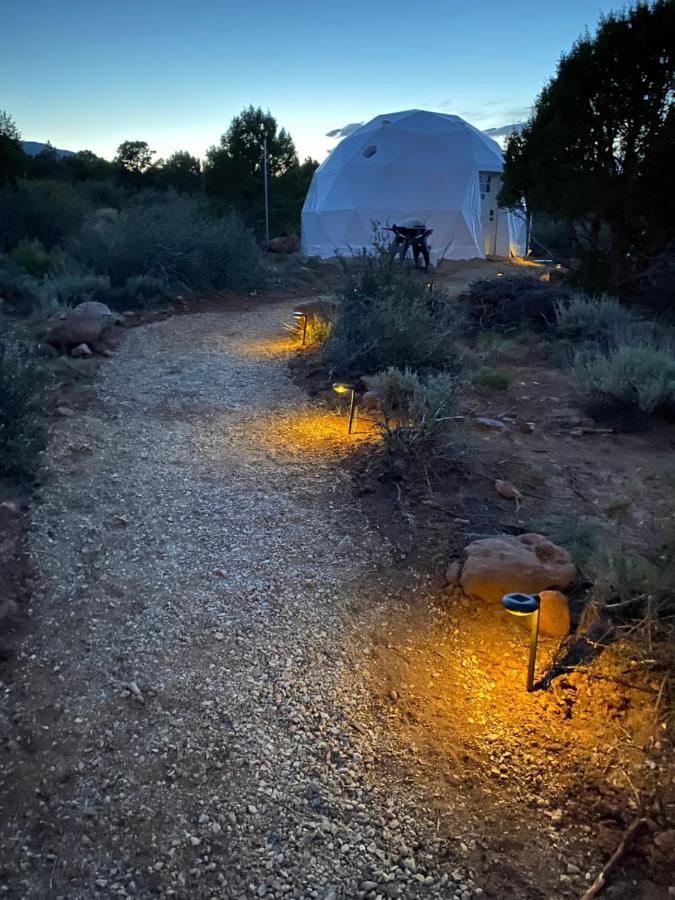 Hotel Blue Mountain Domes - The Wow Experience Monticello Exterior foto